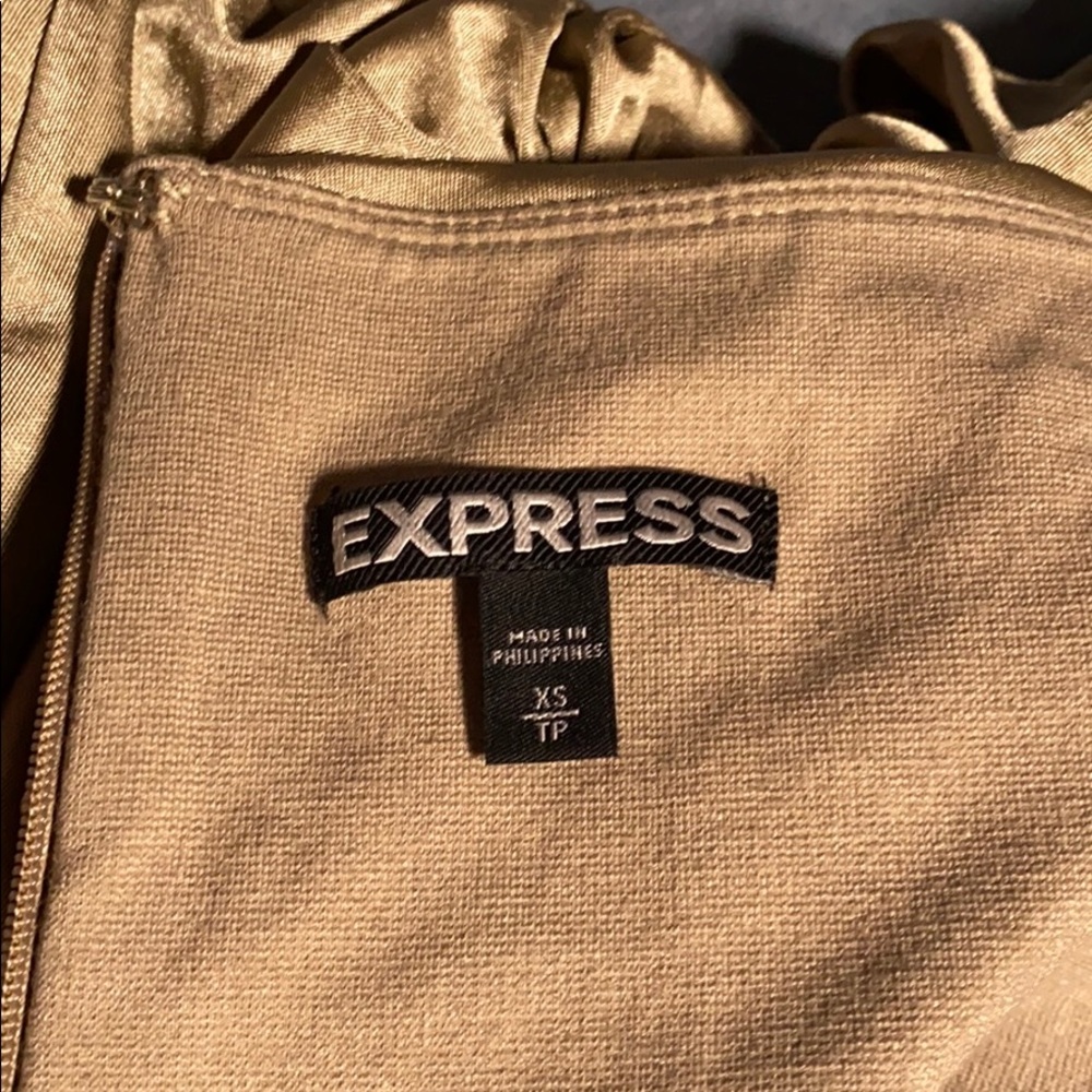 π 3 for $15 π - Express Strapless Dress, Lined, size XS - Picture 6 of 16